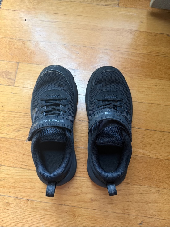 Under Armour Other - Under Armour Black Kids' Velcro Athletic Shoes